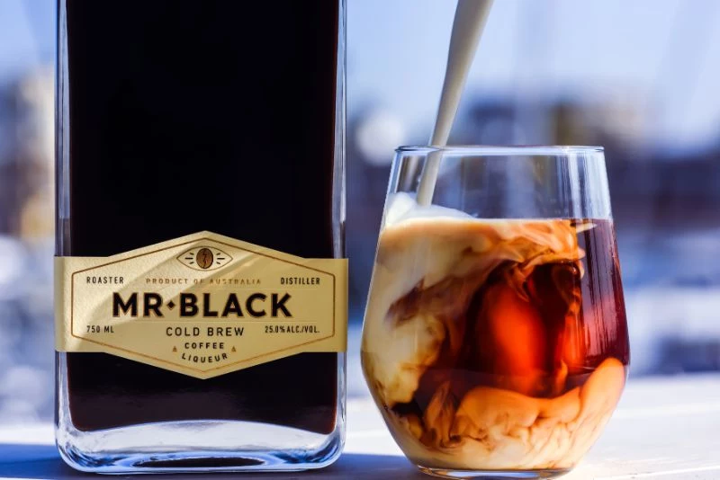 black russian with coffee liqueur vodka cocktails