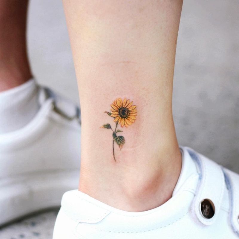 22 Cute Sunflower Tattoo Ideas with Meanings