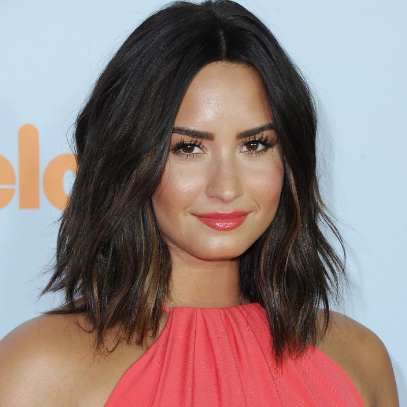 demi lovato shoulder length short hair styles