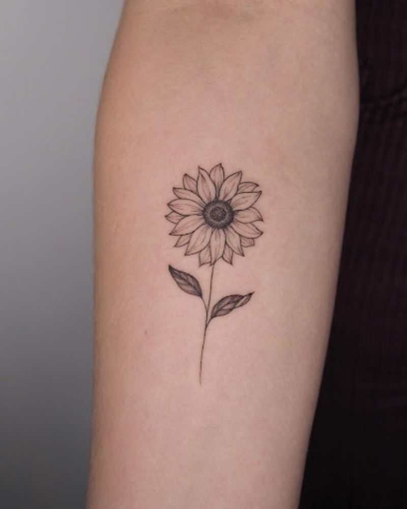 Black Arts Tattoo  Tiny sunflower 55tinta sunflowertattoo tinytattoo  smalltattoos 55tinta tattooph minimalist  Facebook