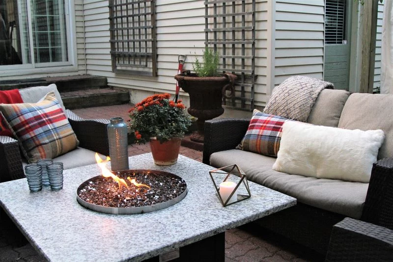 backyard furniture winter garden design ideas blankets throw pillows