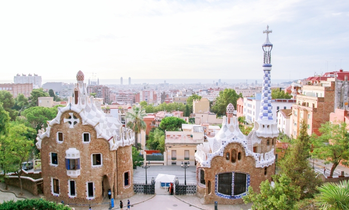 barcelona city spain tourist destination move in to spain
