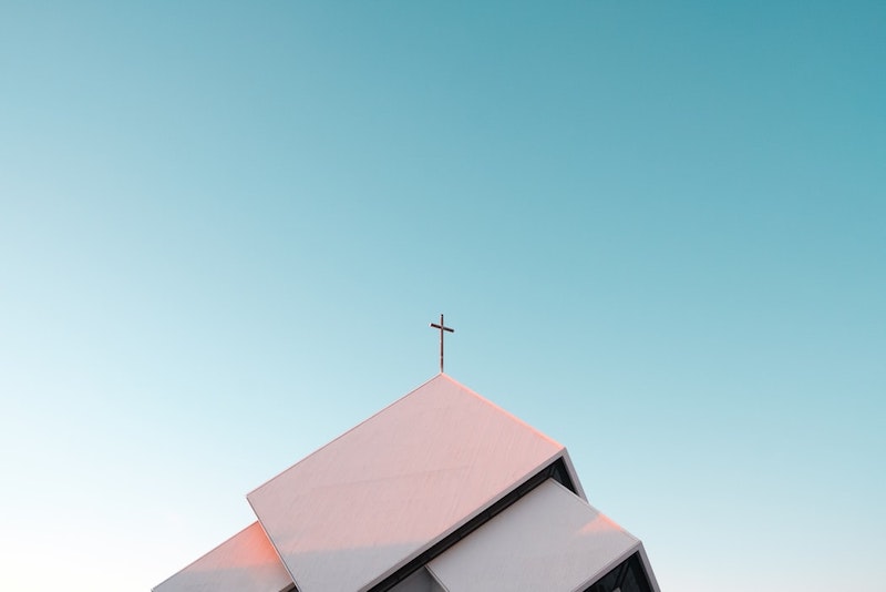 Five Benefits of Converting from Pews to Church Chairs