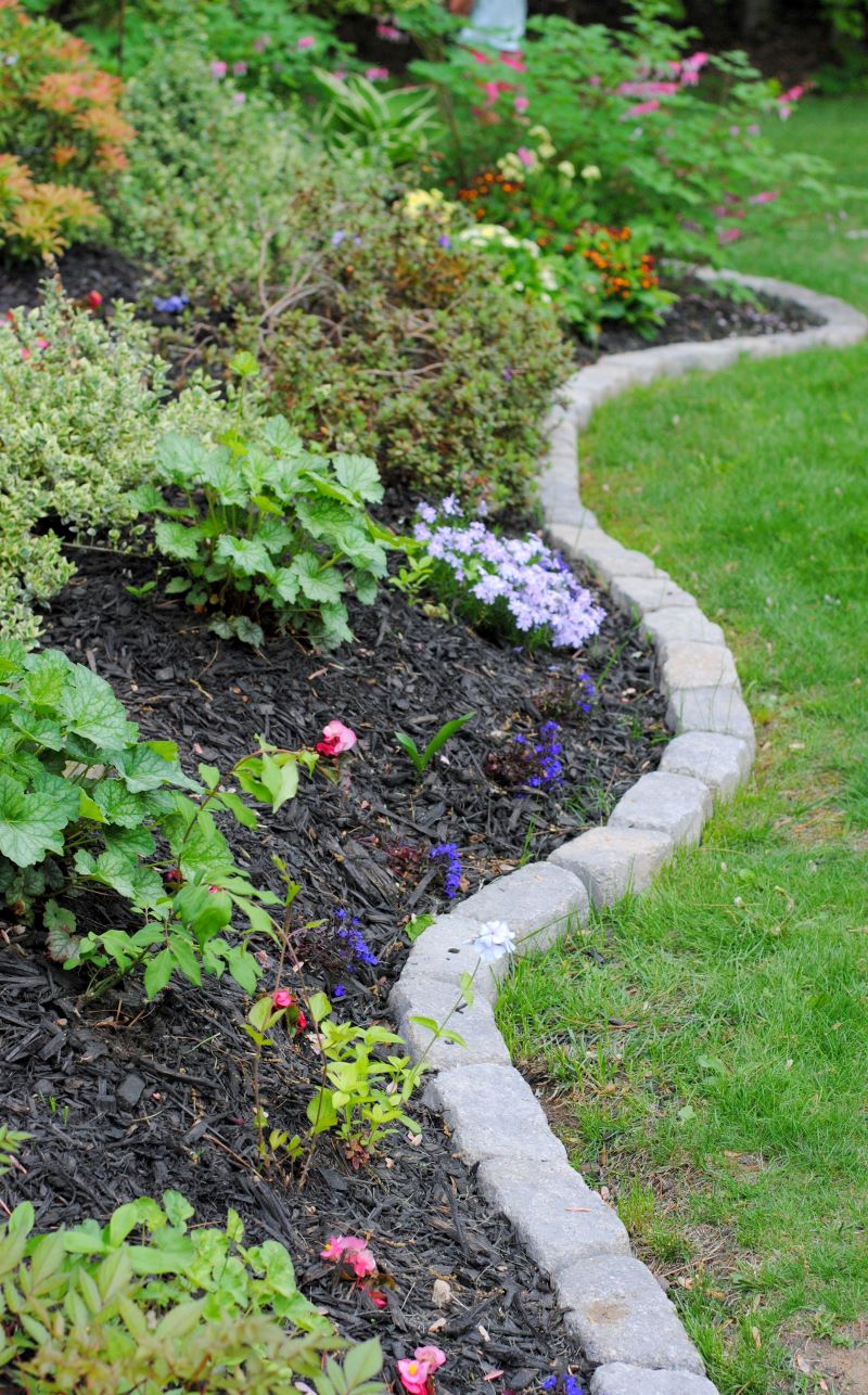 flower bed edging stone bricks