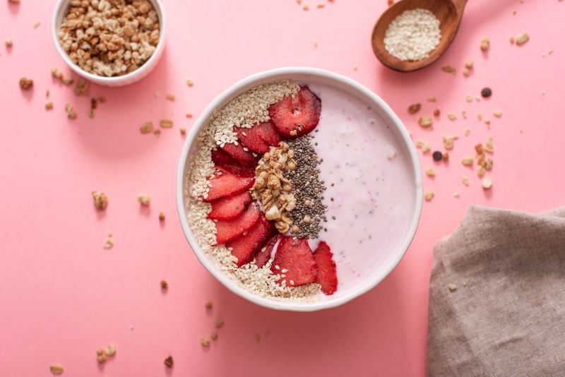 bowl of chia pudding healthy snack ideas with berries
