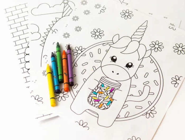 crayons on unicorn pictures to color in black white