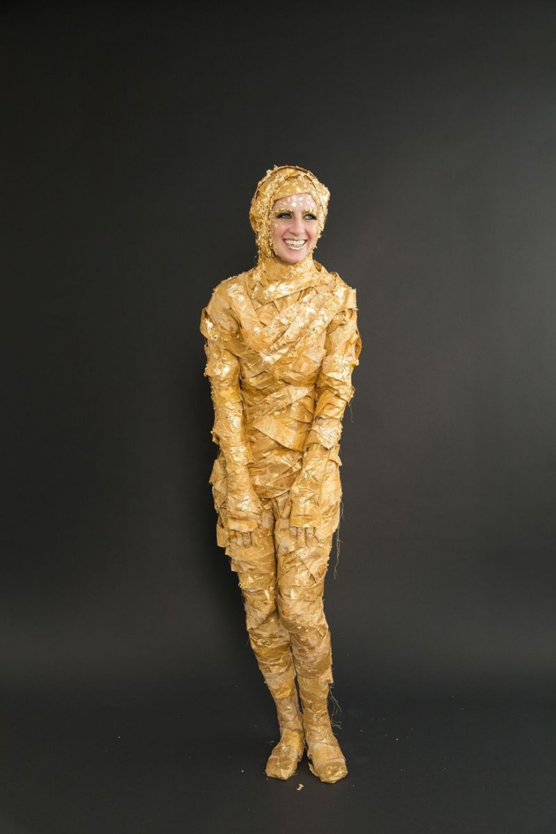 gilded mummy halloween costume ideas for women diy