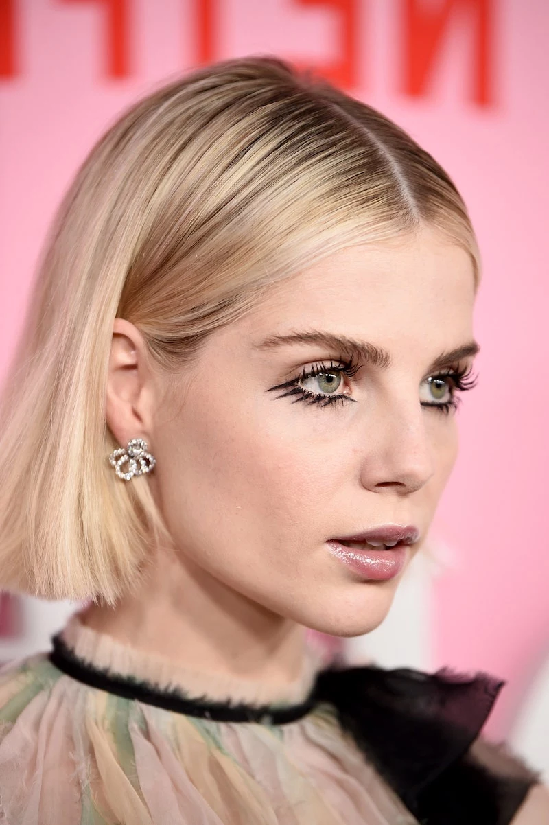 lucy boynton red carpet neck length hair style perfect for fine hair