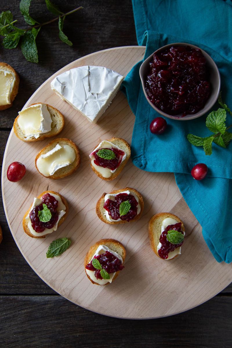 brie cranberry bites thanksgiving appetizers