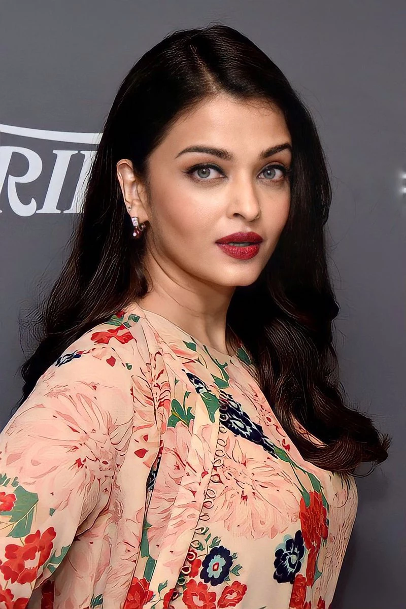 celebrities with round faces aishwarya bachchan rai side part hairstyle