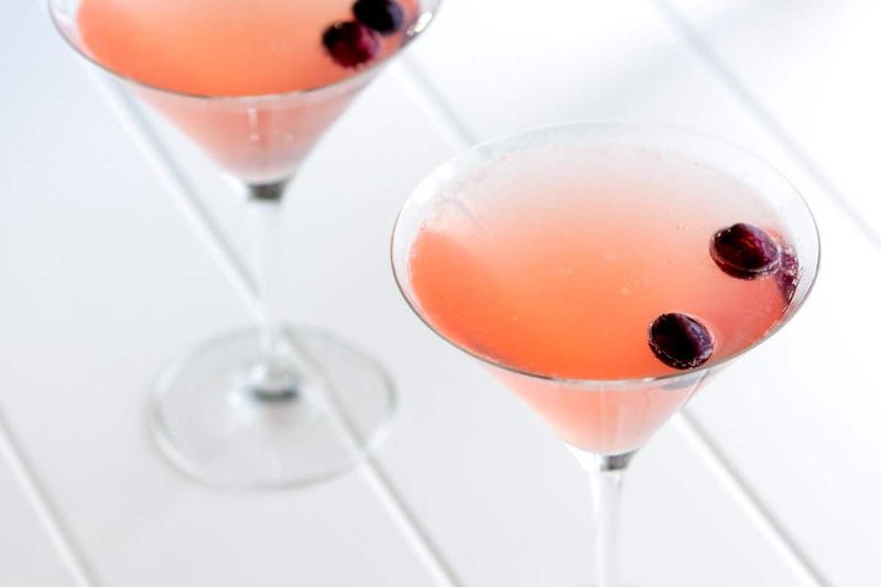 cosmopolitan champagne cocktail recipe in martini glass