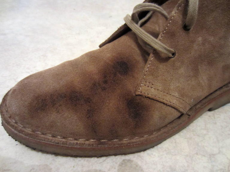 How to clean suede shoes the right way