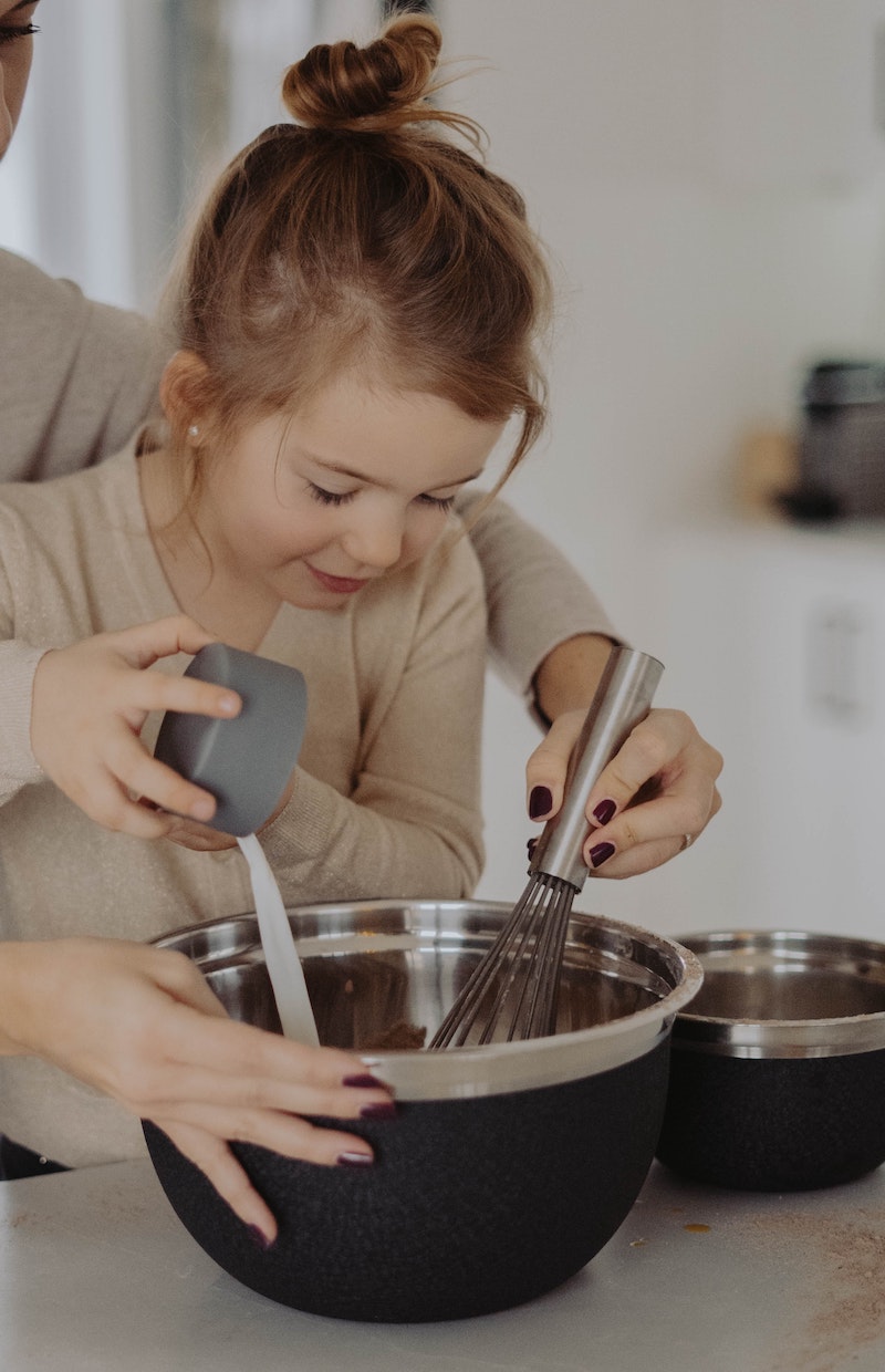 easy cookie recipes with few ingredients you can make at home with your kids