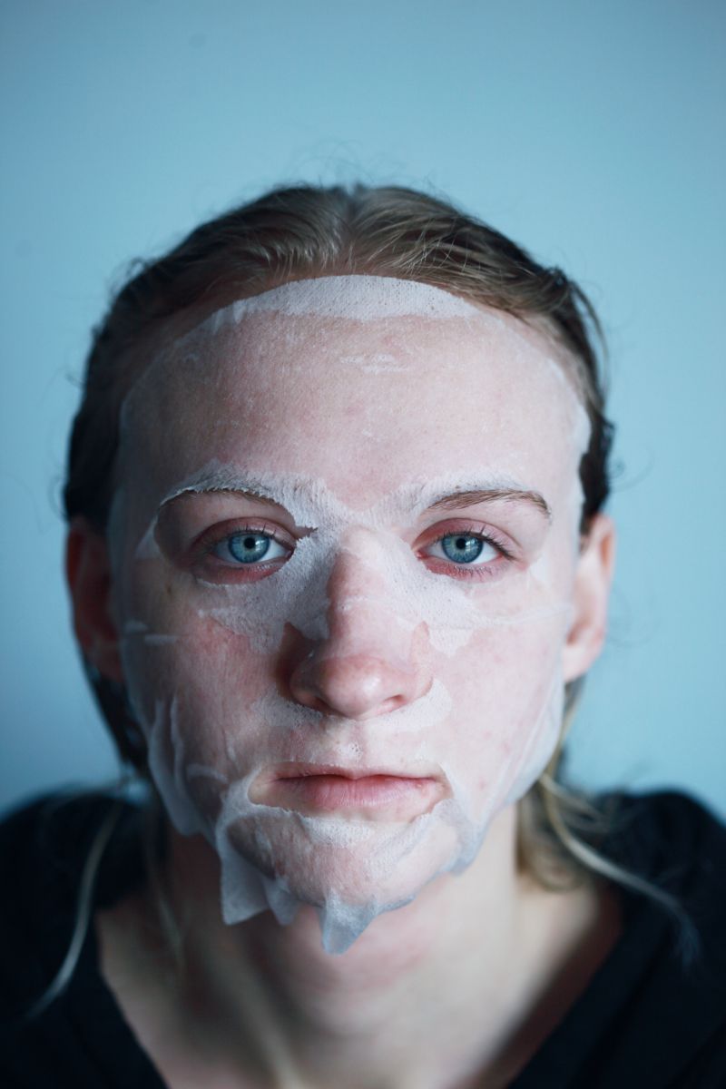 face mask on womans face how to get rid of hyperpigmentation