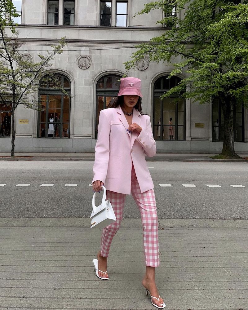 girl with pink and white outfit