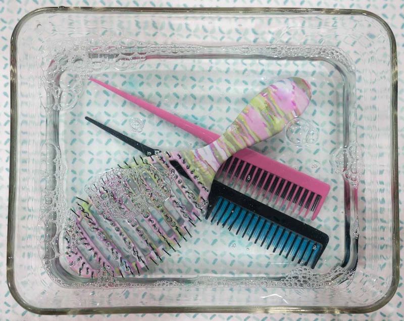 how to clean hair brushes with baking soda and soap