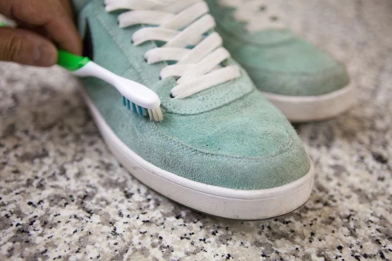 how to clean suede shoes with a toothbrush hack
