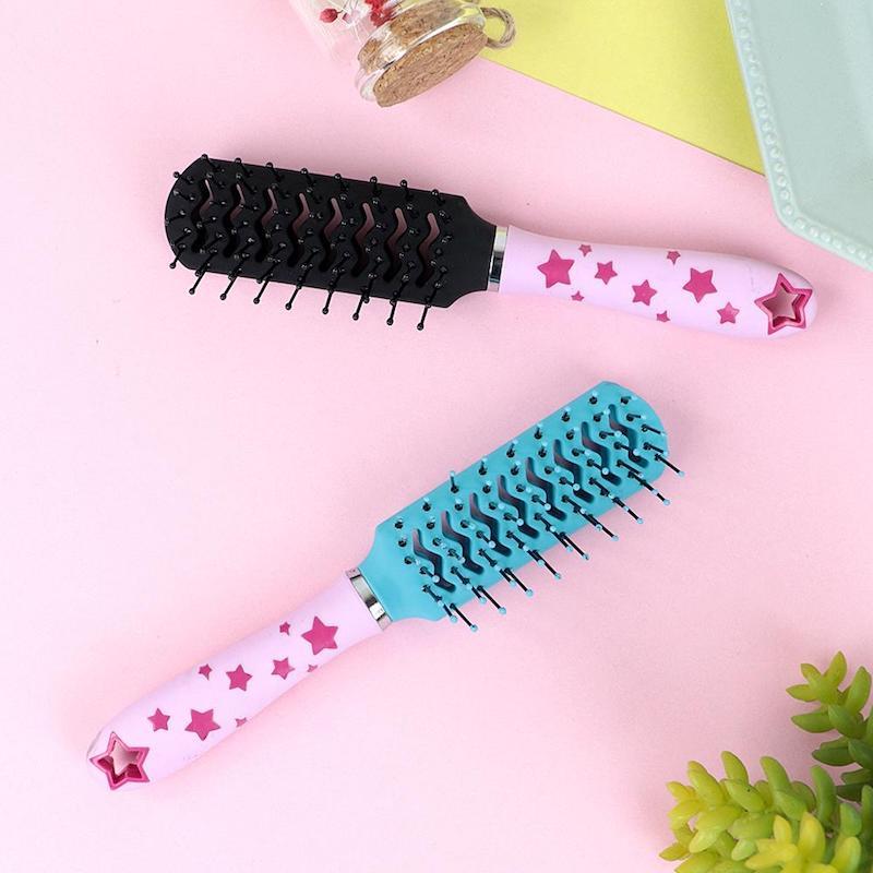 how to clean your hairbrush and remove all bacteria and dirt