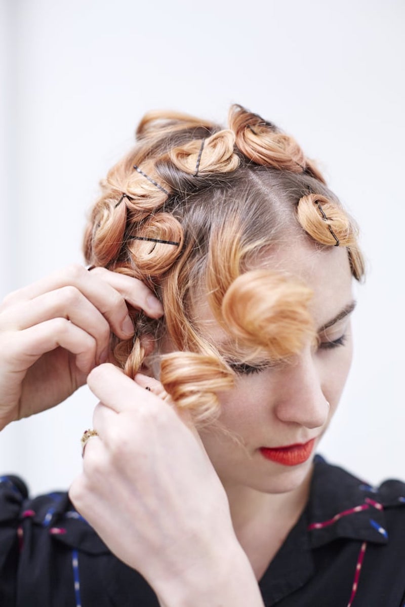 19 Best 1950s Hairstyles For Women That Look Classy