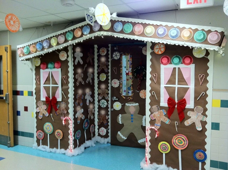Become everyone’s favorite teacher with these Christmas door ...
