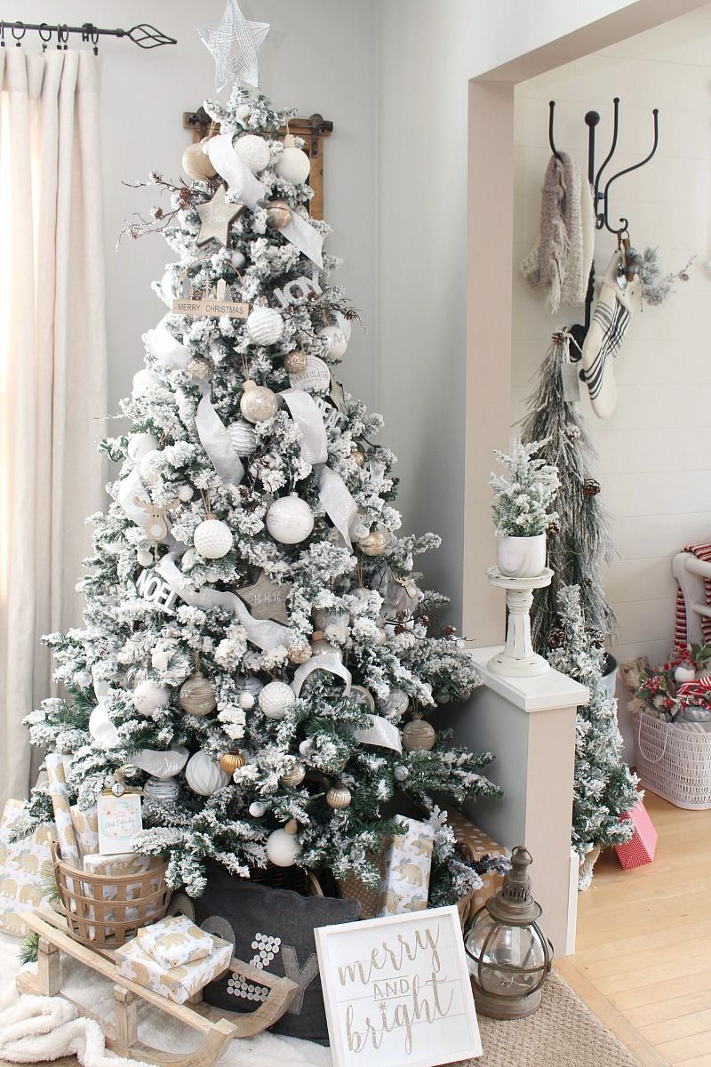 white silver christmas tree decoration ideas