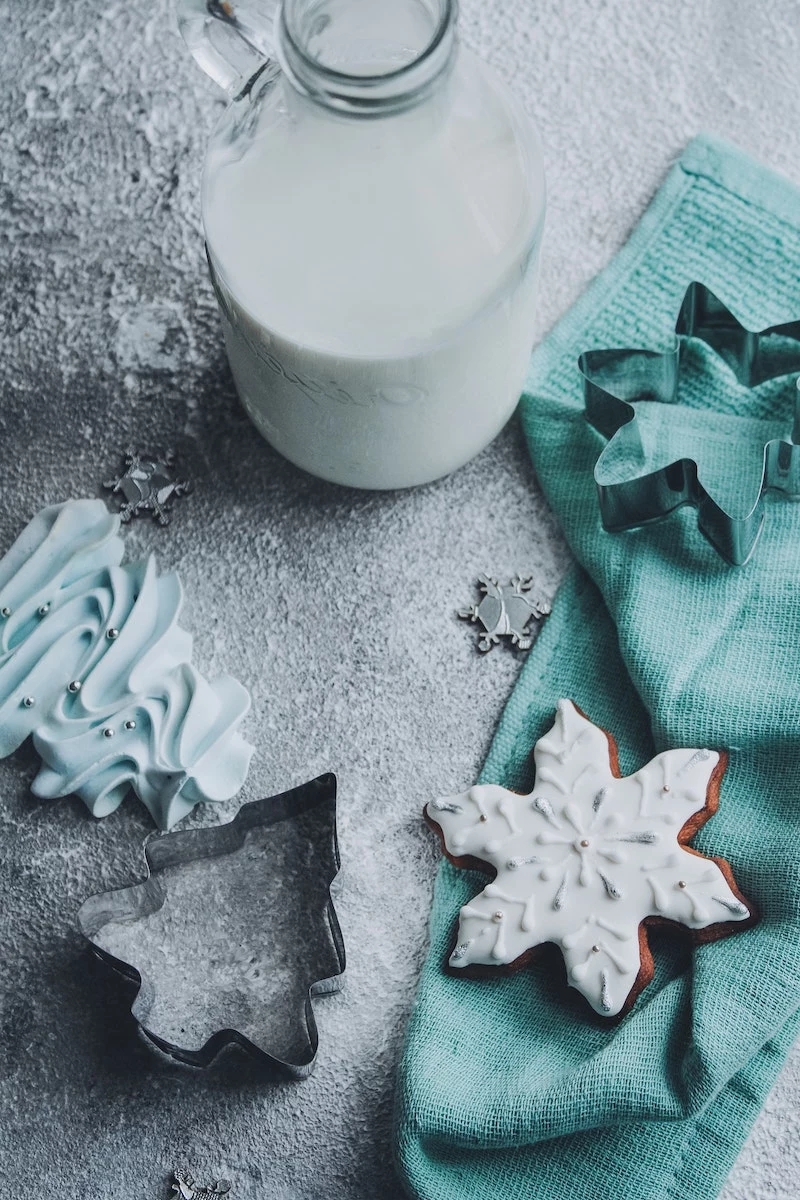winter wonderland in blue and white low calorie biscuits with frosting