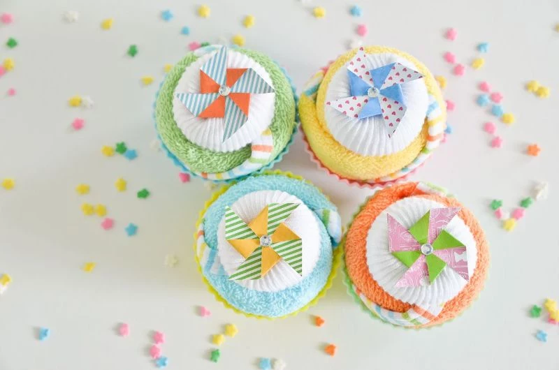 cupcakes made of washcloths baby shower gift bags