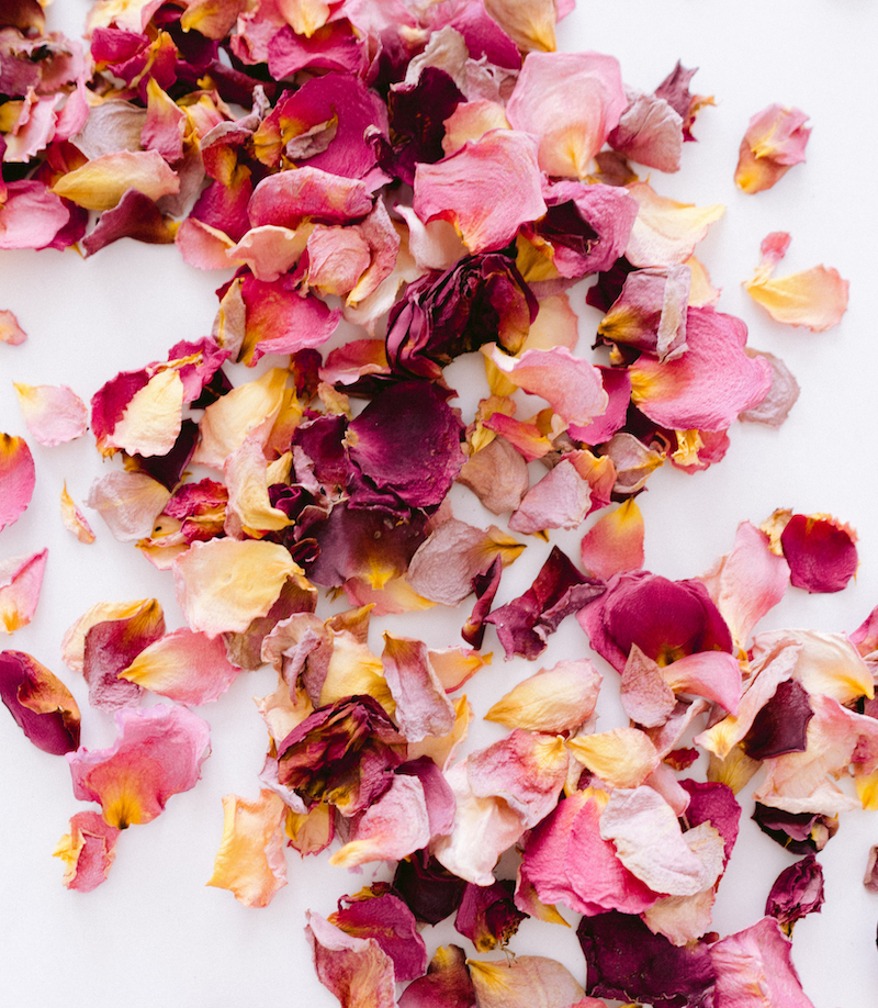 dried rose buds and petals diy aromatic potpourri for decoration