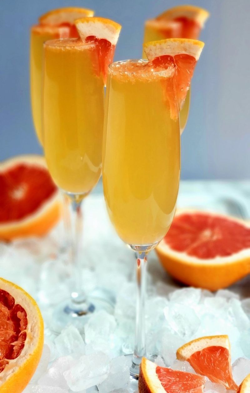 grapefruit prosecco punch champagne flutes