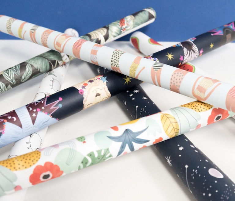 How to make a gift bag out of wrapping paper Easy DIYs