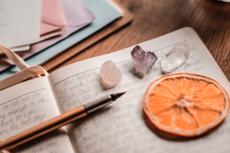 how to program crystals to work for you and use them to manifest