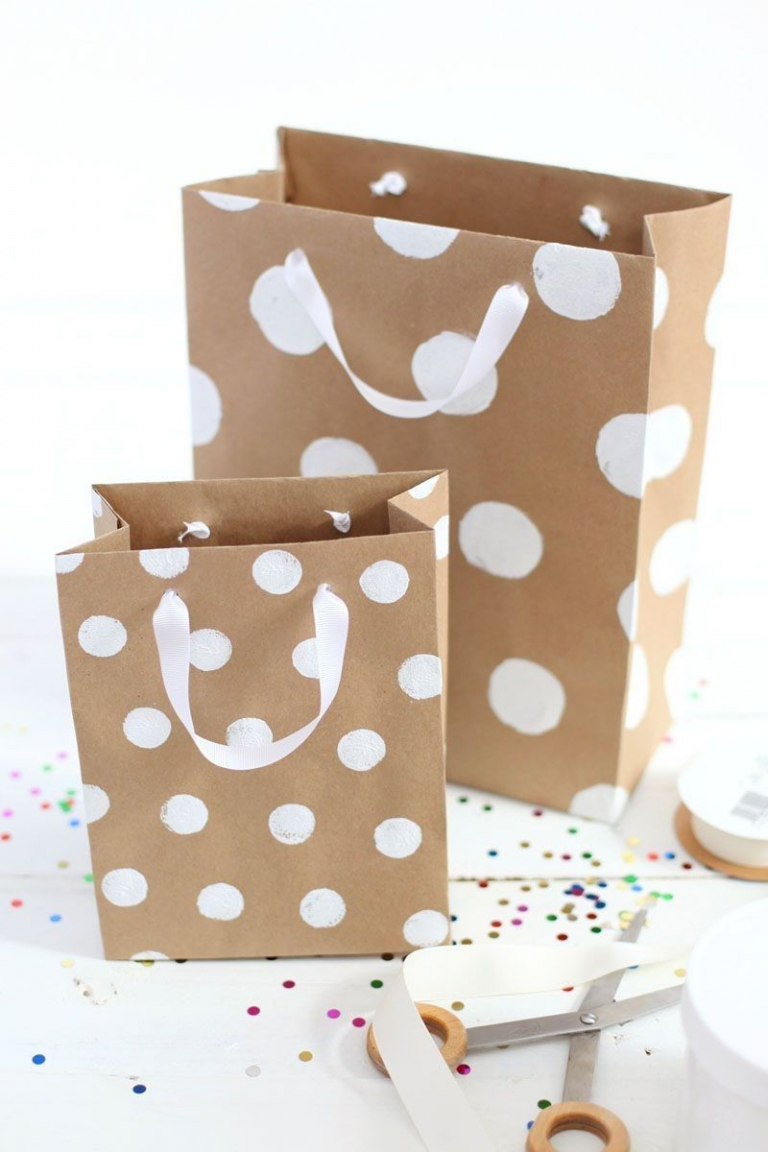 How to make a gift bag out of wrapping paper Easy DIYs