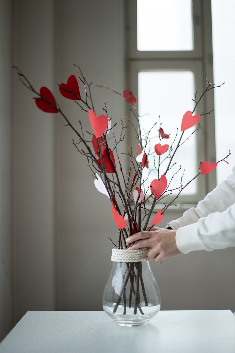diy valentines day gift vase with sticks and hearts