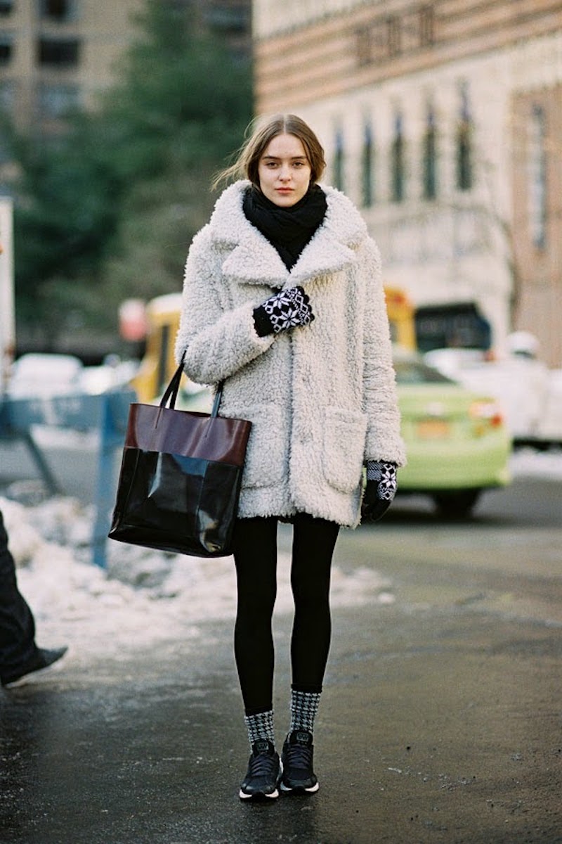 how do new yorkers dress cozy gloves