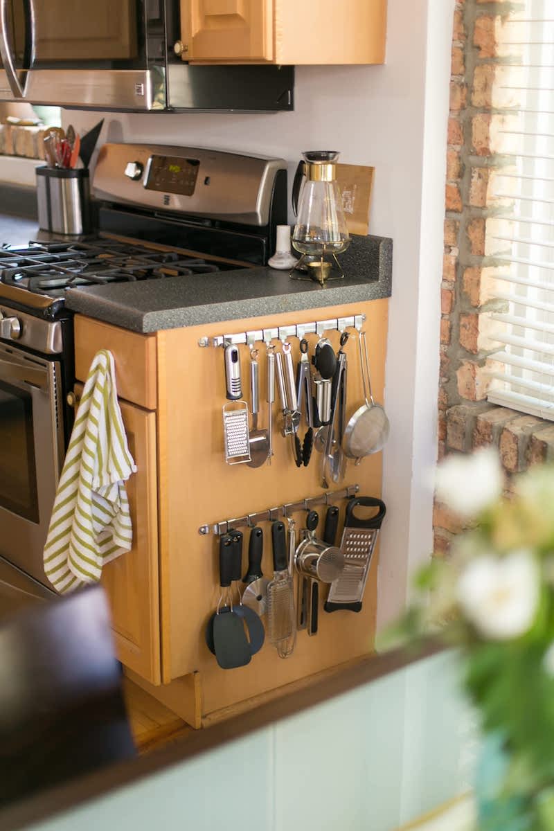 kitchen cabinet organizers hooks on cabinet side