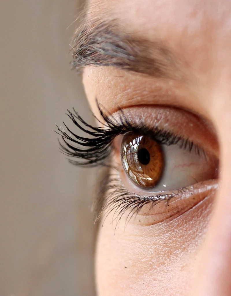 natural remedies for growing healthy and long eyelashes