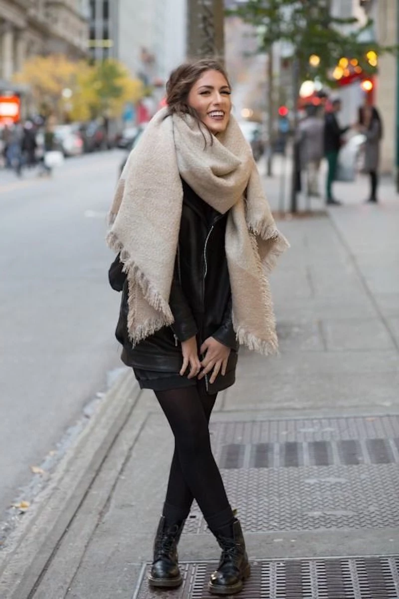 nyc winter outfits big gray scarf