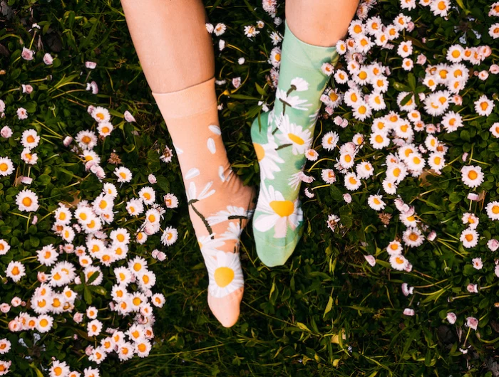 regular socks daisy pattern mismatchen and unique ladies collection
