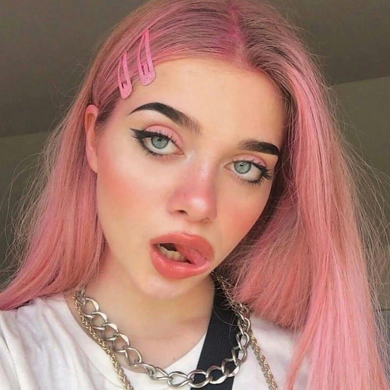 soft girl outfits makeup pink eyeshadow