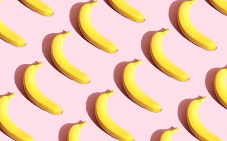 what to do with old bananas bananas on pink background