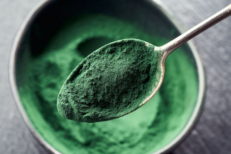 5+ Spirulina Benefits, Nutrition, and Side Effects