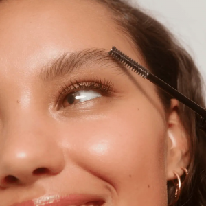 How to do Soap Brows: The Natural Eyebrow Trend