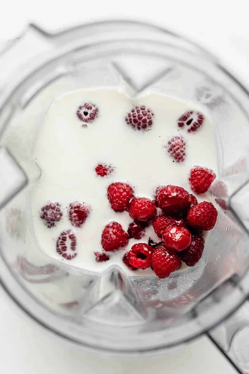 raspberry chia pudding keto friendly vegan