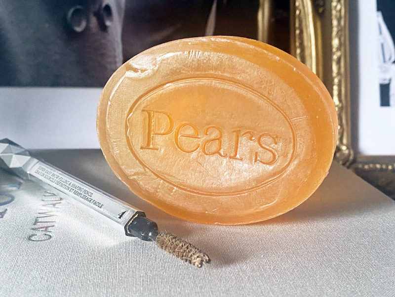 transparent pears soap for brows trend