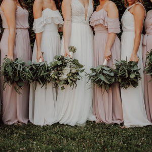 The 6 Biggest Modern Bridesmaid Dress Trends Will Rule In 2022