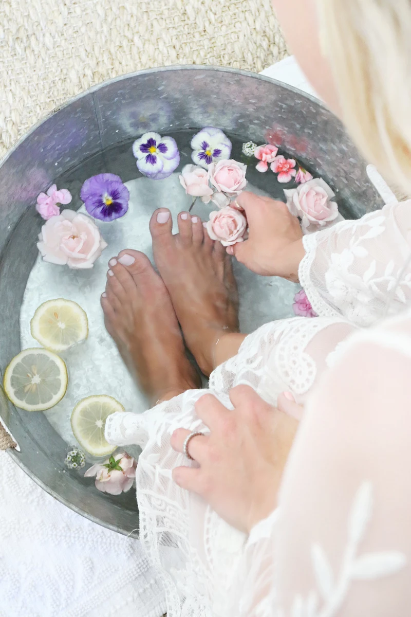 how to give yourself a proper pedicure at home
