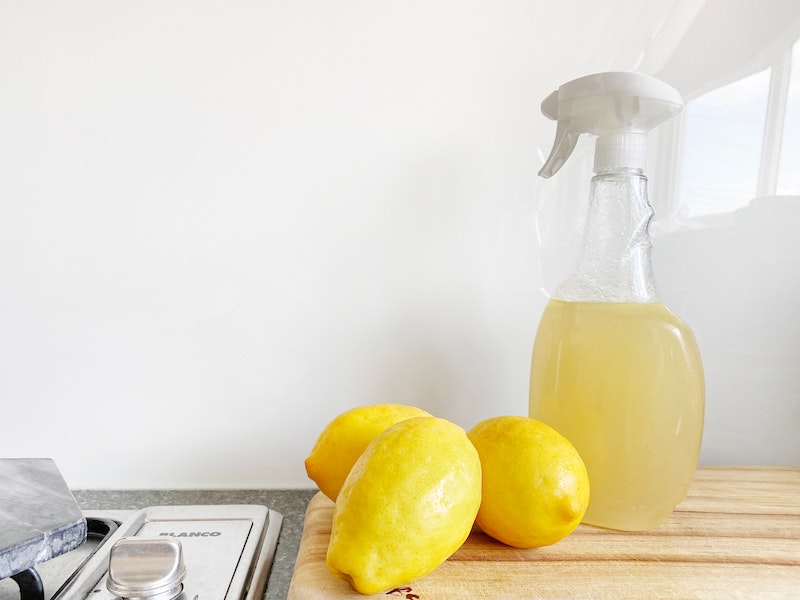 best natural cleaning products lemons