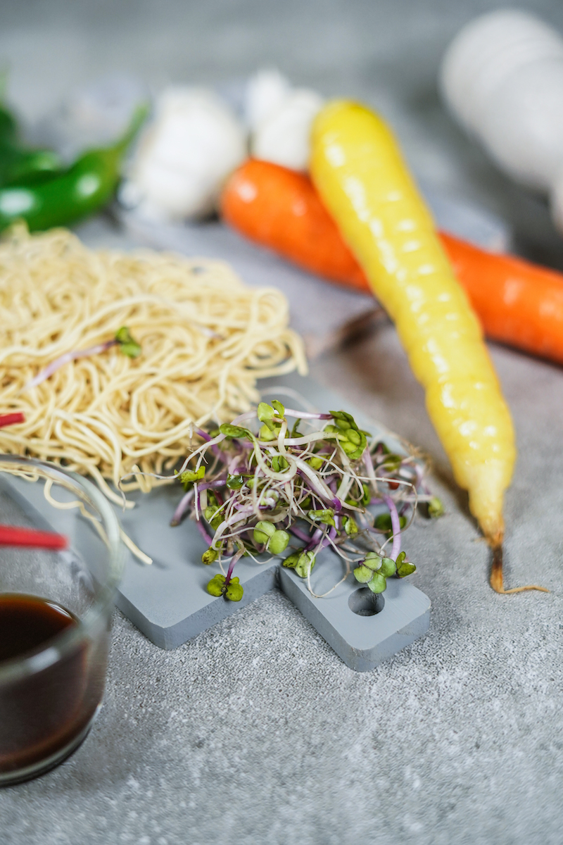 sprouts noodles carrots for stir fry