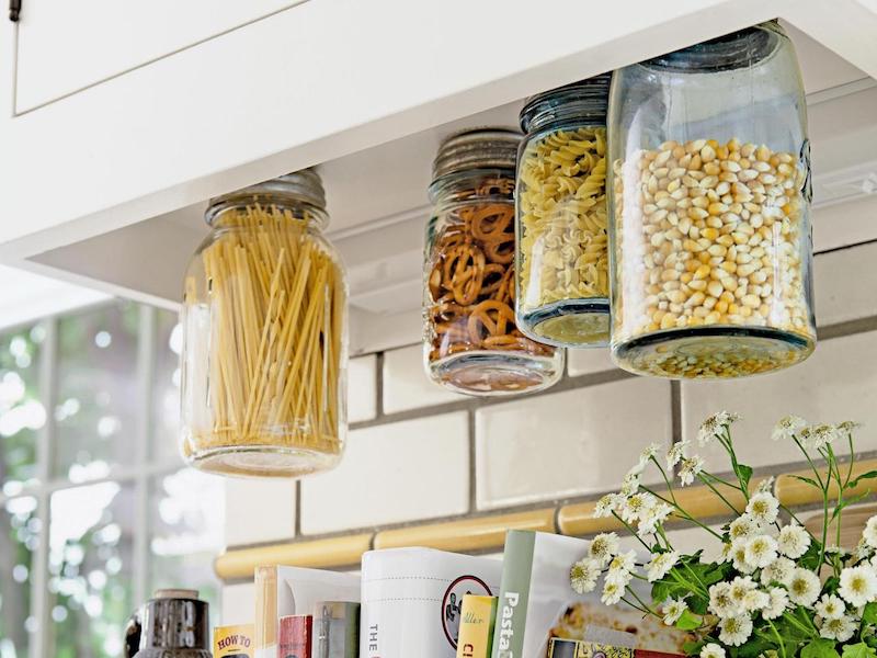 best way to organize kitchen cabinets and drawers