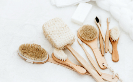 How To Dry Brush: Benefits, Risks And Everything You Need To Know